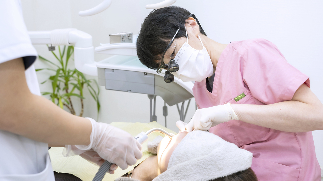 吉祥寺のエクストルージョン（歯根挺出術）